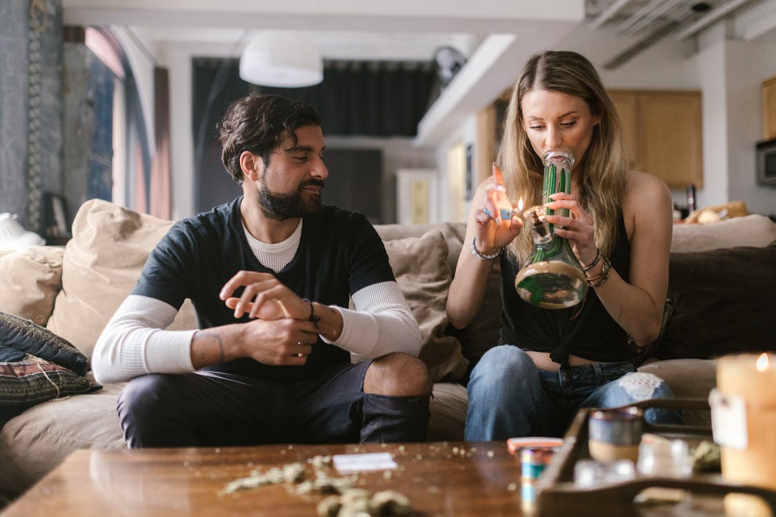 Ten Ways to Consume Cannabis: Advantages and Disadvantages